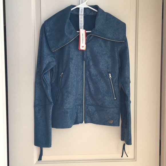 new balance shadow jacket